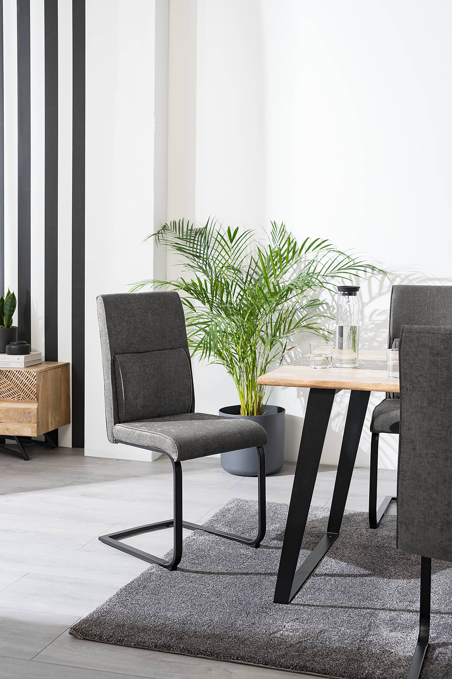 home24 Freischwinger Caluso 2er-Set 45 x 100 x 58cm Grau/Anthrazit home24 Freischwinger Caluso 2er-Set 45 x 100 x 58cm Grau/Anthrazit von home24