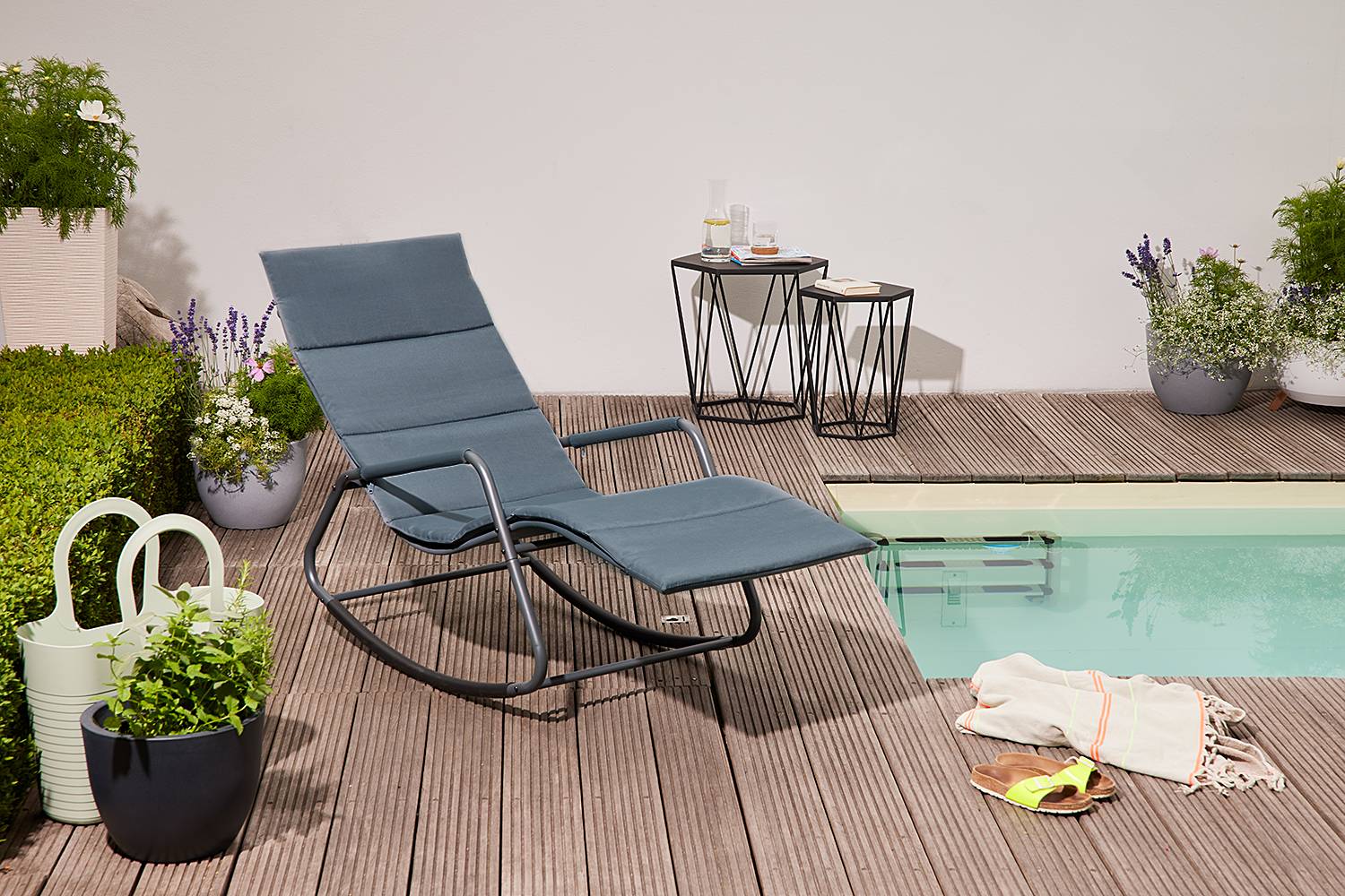 home24 Gartenliege Aliano Kunststoffart: Polyester PVC Material: Metall, Kunststoff Metallart: Aluminium Oberfläche Metall: Pulverbeschichtet home24 Gartenliege Aliano Kunststoffart: Polyester PVC Material: Metall, Kunststoff Metallart: Aluminium Oberfläche Metall: Pulverbeschichtet von home24