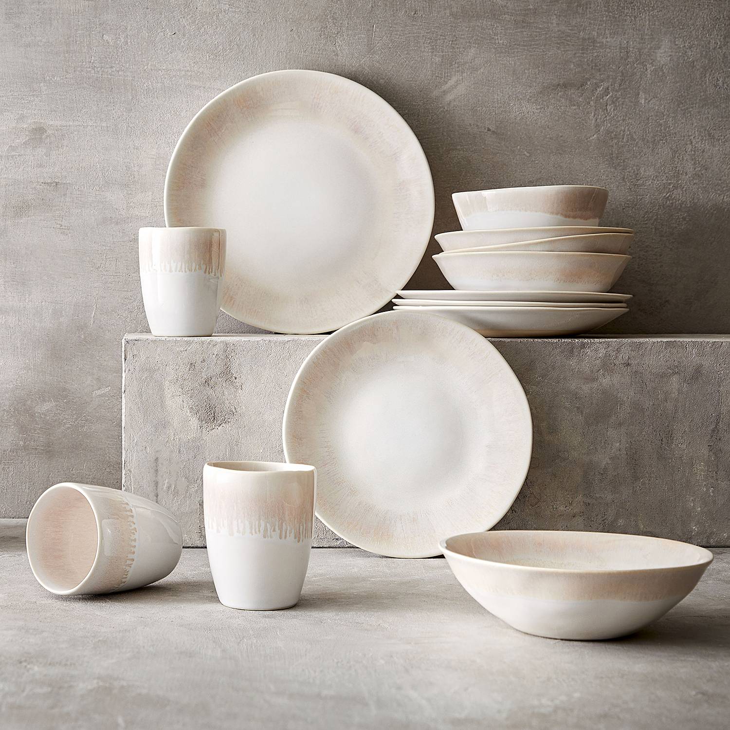 home24 Geschirr-Set 12-teilig Ø 28cm Beige home24 Geschirr-Set 12-teilig Ø 28cm Beige von home24