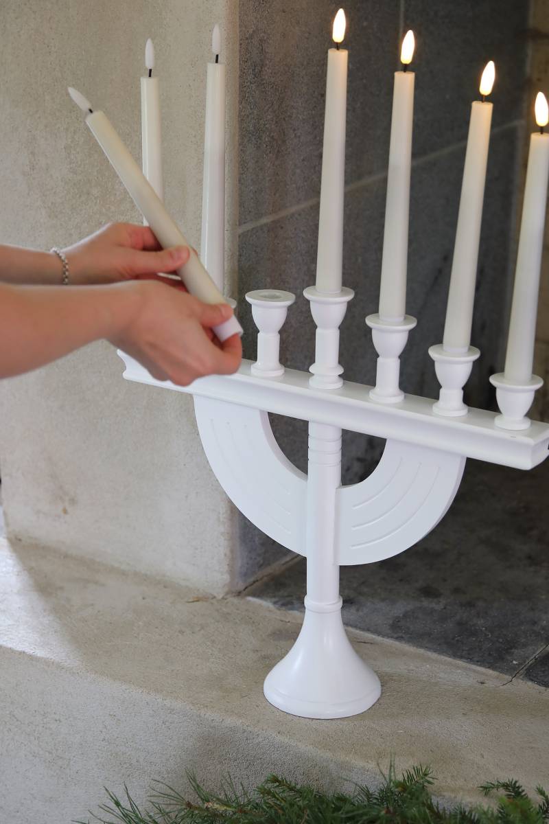 home24 Kerzenständer Torpa 11 x 62 x 42cm Weiß home24 Kerzenständer Torpa 11 x 62 x 42cm Weiß von home24