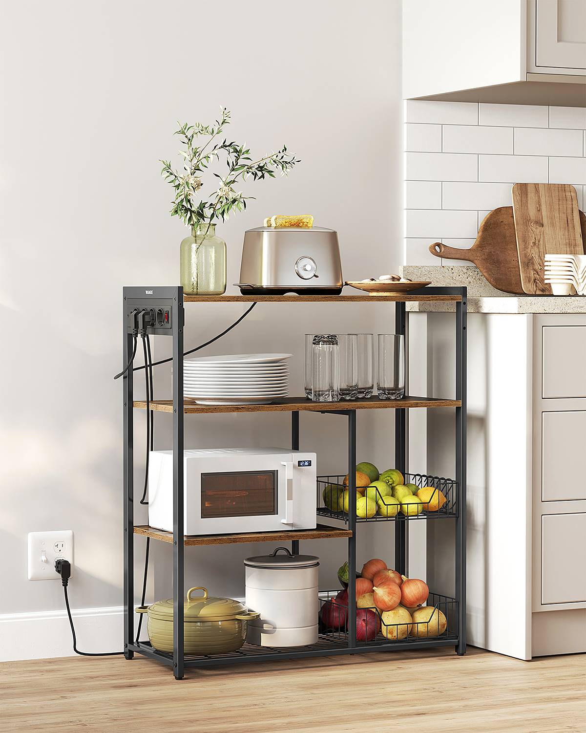 home24 Küchenregal Jamban mit Steckdose 80 x 94 x 35cm Schwarz/Braun home24 Küchenregal Jamban mit Steckdose 80 x 94 x 35cm Schwarz/Braun von home24