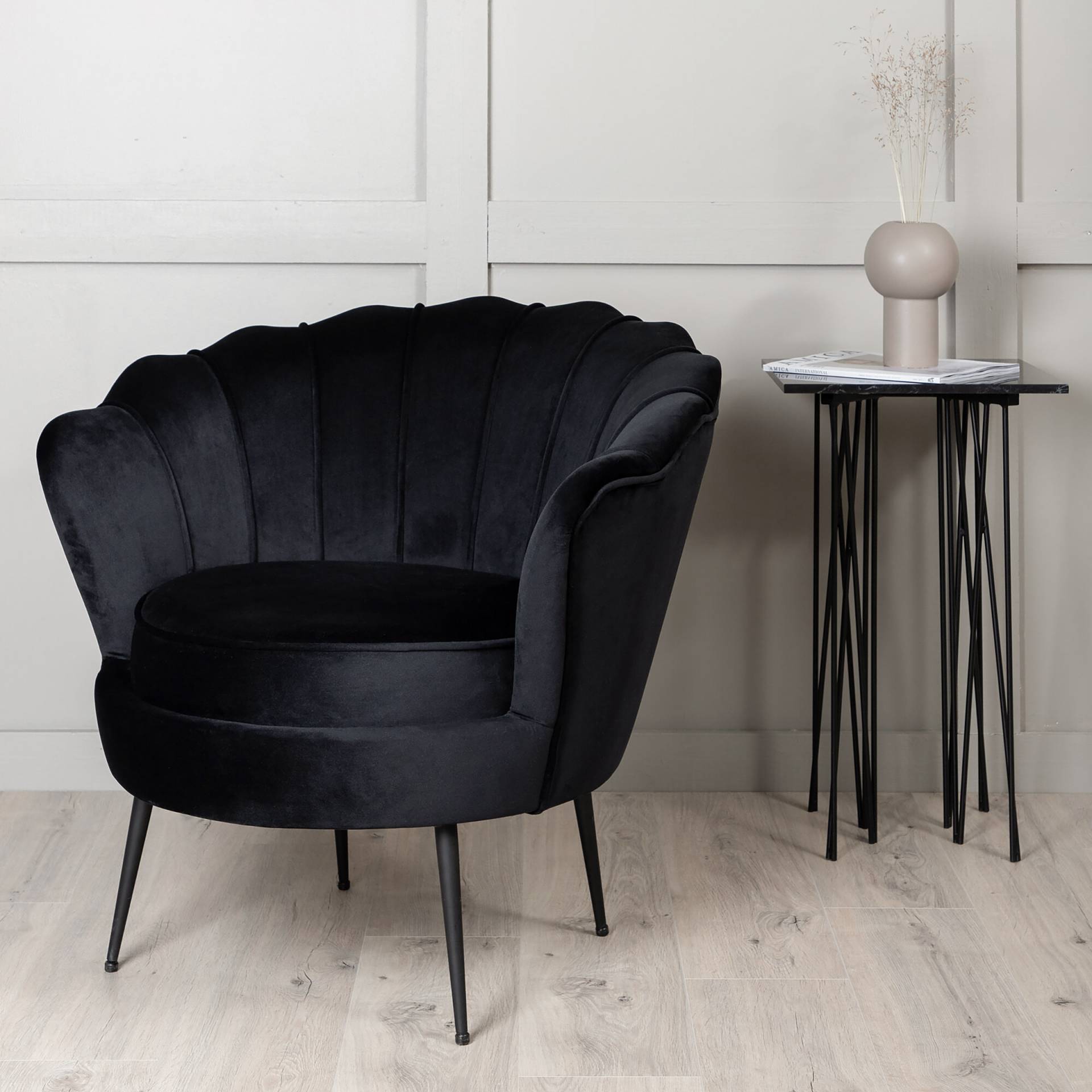 home24 Loungesessel Calais Schwarz/Schwarz Samt 83 x 76 x 77cm home24 Loungesessel Calais Schwarz/Schwarz Samt 83 x 76 x 77cm von home24