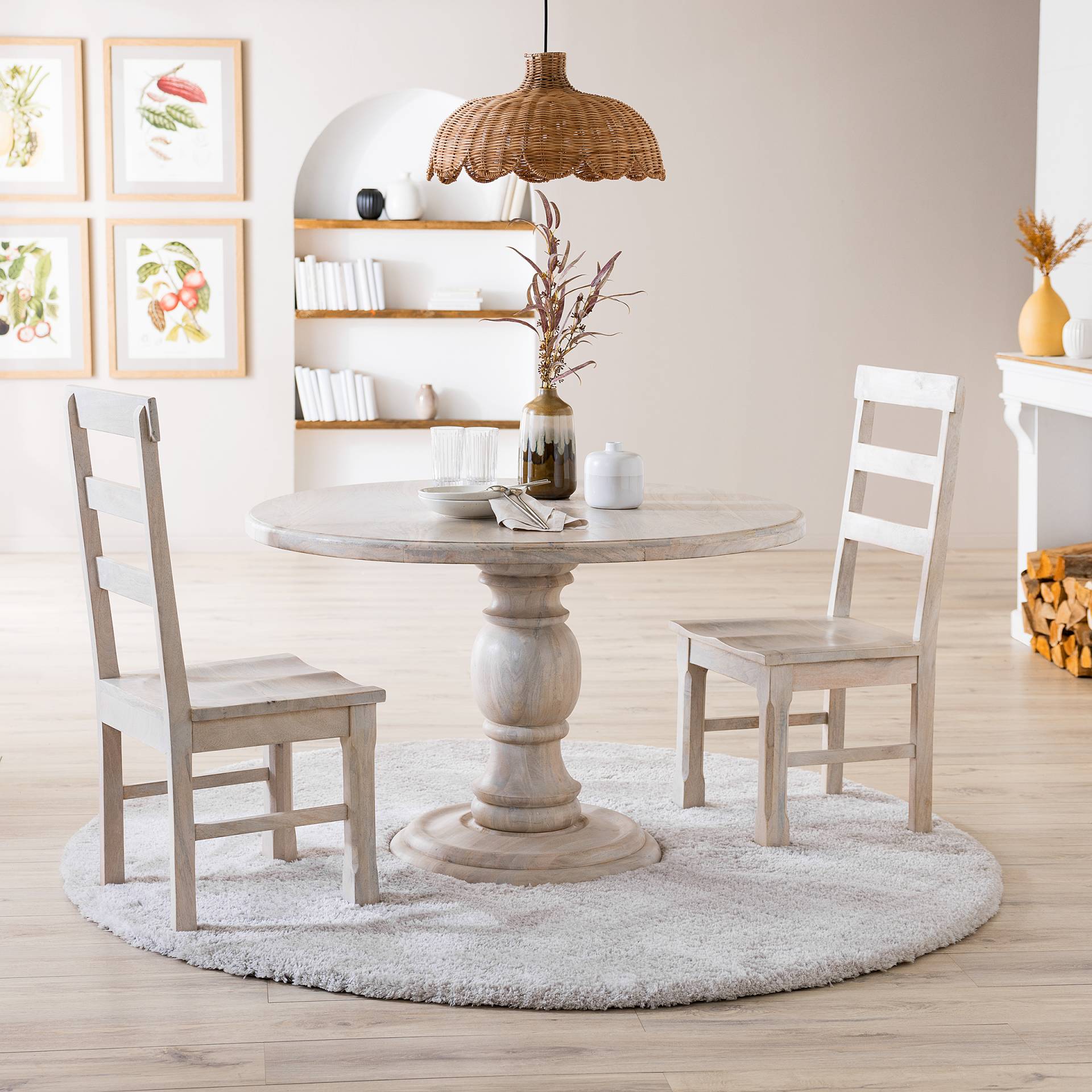 home24 Massiver Esszimmerstuhl Gimona 45 x 108 x 45cm Weiß home24 Massiver Esszimmerstuhl Gimona 45 x 108 x 45cm Weiß von home24