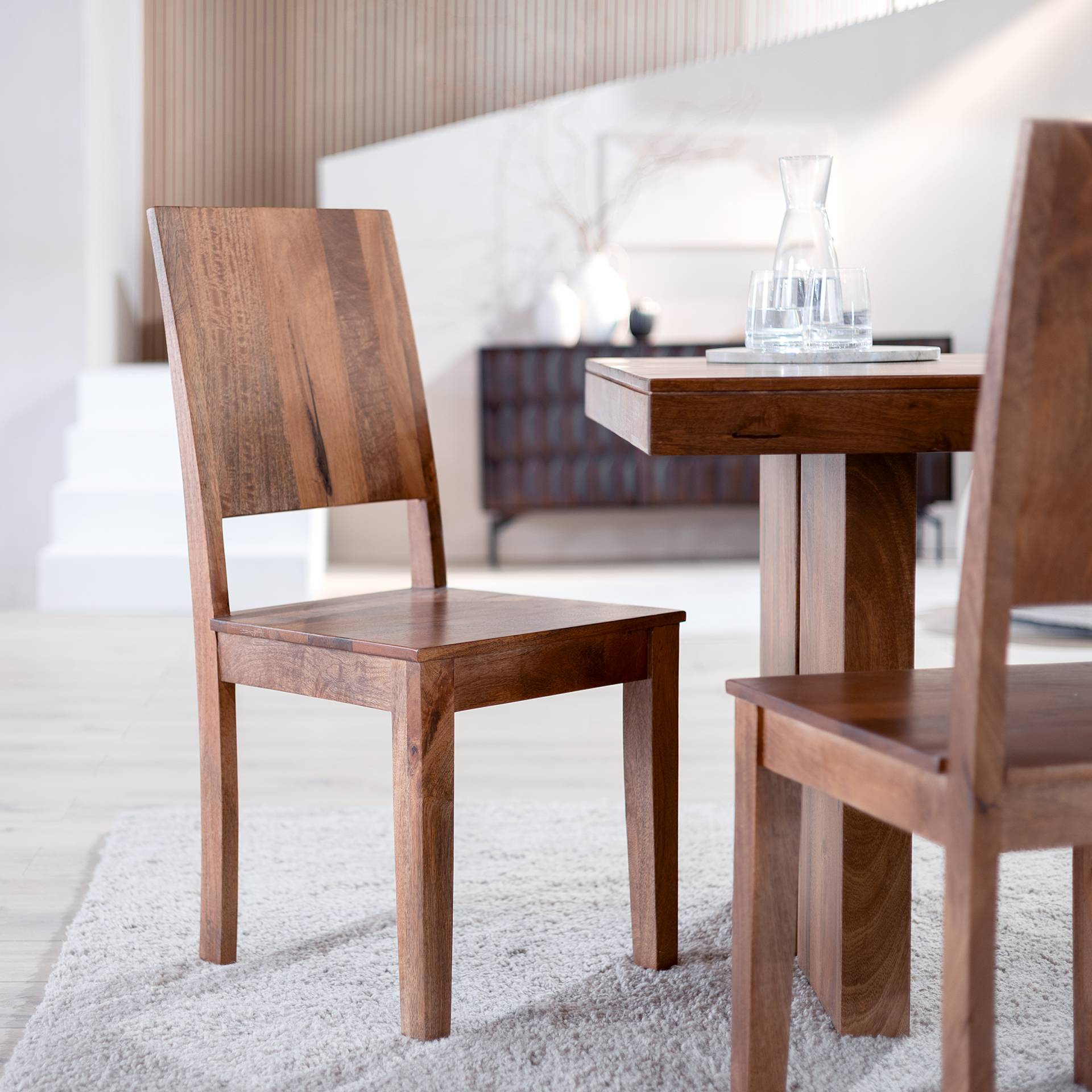 home24 Massiver Esszimmerstuhl MANGSO 2er-Set 45 x 96 x 45cm Braun home24 Massiver Esszimmerstuhl MANGSO 2er-Set 45 x 96 x 45cm Braun von home24