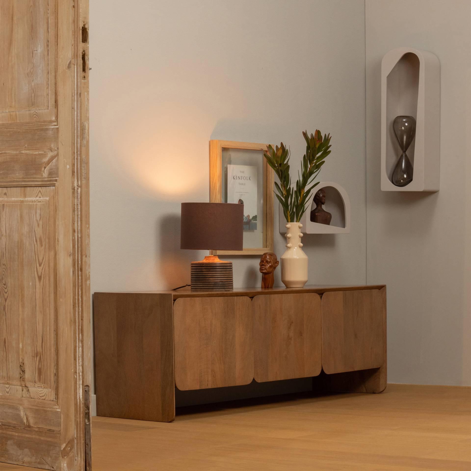 home24 Massives TV-Lowboard Alpers Massivholz Mango, lackiert Braun 150 x 50 x 40cm home24 Massives TV-Lowboard Alpers Massivholz Mango, lackiert Braun 150 x 50 x 40cm von home24