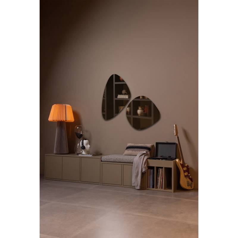 home24 Massives TV-Lowboard Mitthi Massivholz Kiefer, lackiert Braun/Beige 120 x 47 x 44cm von home24