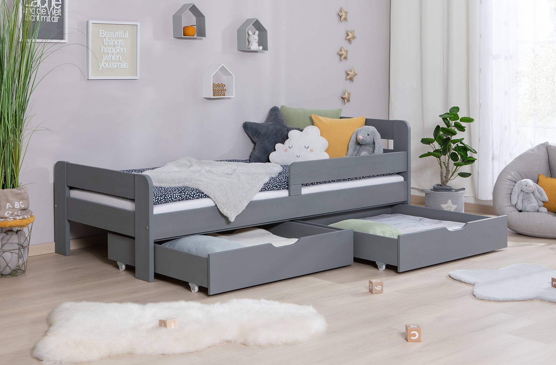 home24 Massivholzbett Bennet mit Schublade 90 x 200cm ohne Lattenrost & Matratze Grau/Kiefer Grau home24 Massivholzbett Bennet mit Schublade 90 x 200cm ohne Lattenrost & Matratze Grau/Kiefer Grau von home24