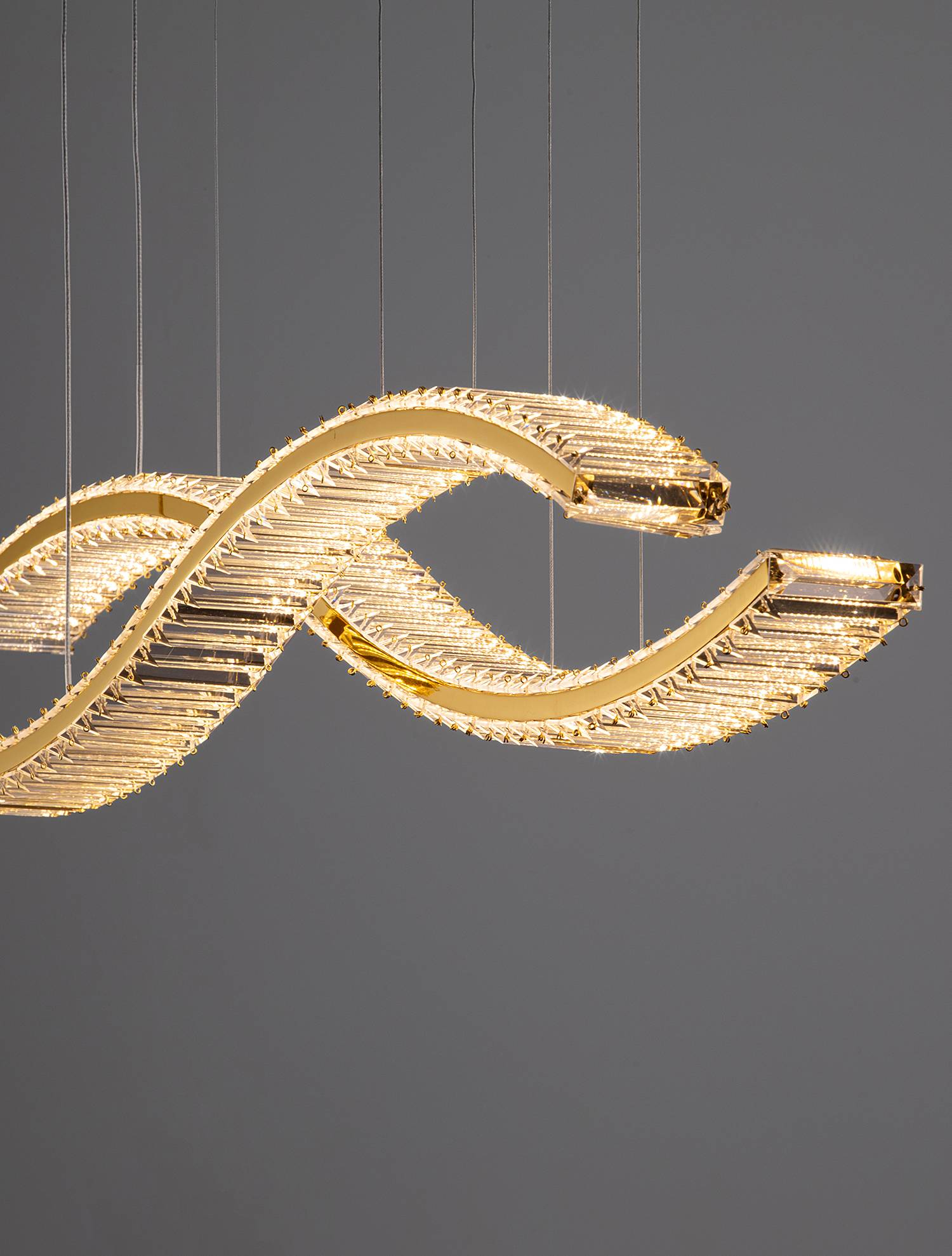 home24 Pendelleuchte Aurelia Typ G 16 x 150 x 120cm Gold/Gold Kabel ABS, Fassung ABS, Baldachin Aluminium, Gehäuse Leuchte Aluminium Nicht home24 Pendelleuchte Aurelia Typ G 16 x 150 x 120cm Gold/Gold Kabel ABS, Fassung ABS, Baldachin Aluminium, Gehäuse Leuchte Aluminium Nicht von home24