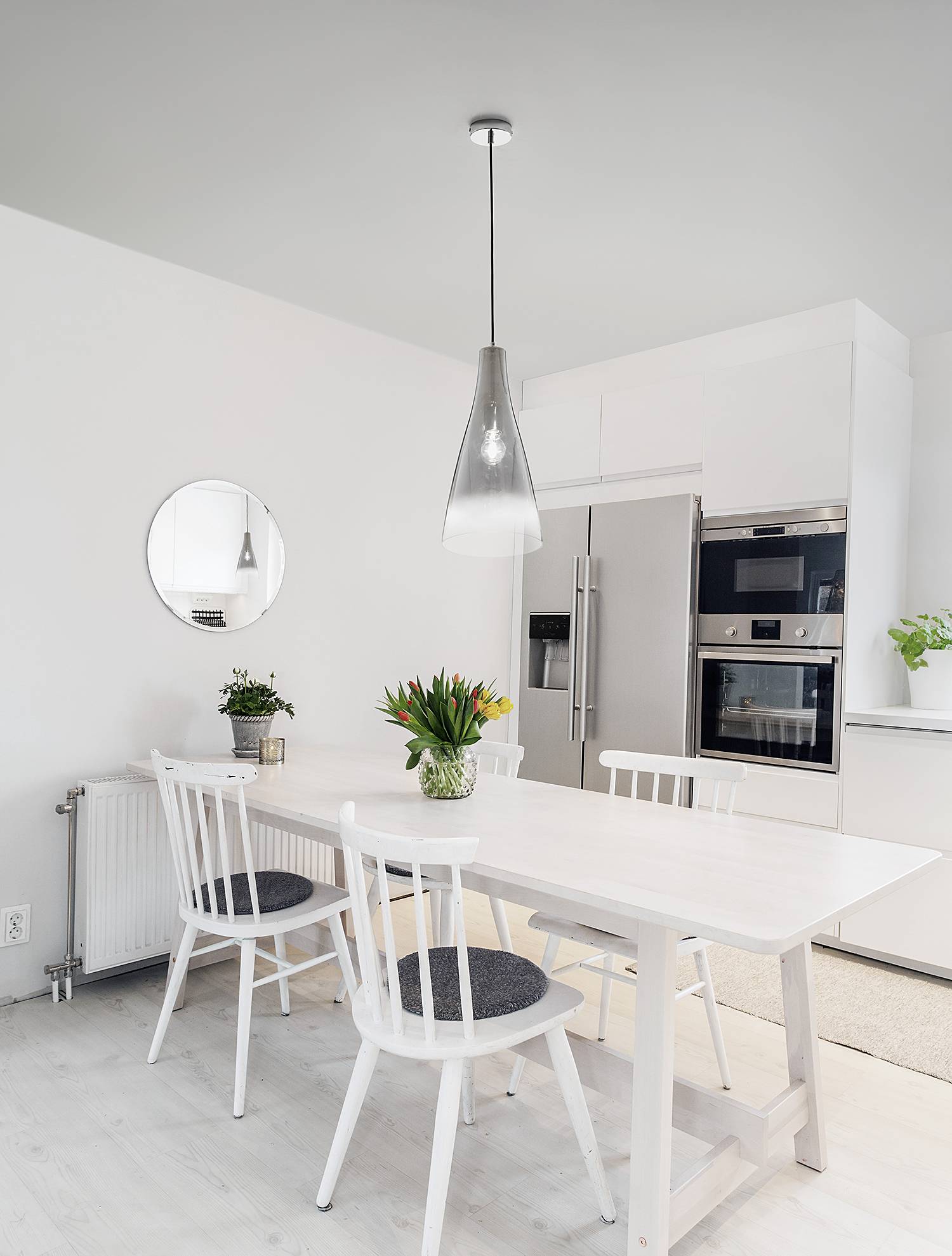 home24 Pendelleuchte Livtar Ø 23cm Grau/Grau Kabel ABS, Fassung ABS, Baldachin Aluminium, Gehäuse Leuchte Aluminium LED/Smart Home/Glühlampe E27 home24 Pendelleuchte Livtar Ø 23cm Grau/Grau Kabel ABS, Fassung ABS, Baldachin Aluminium, Gehäuse Leuchte Aluminium LED/Smart Home/Glühlampe E27 von home24