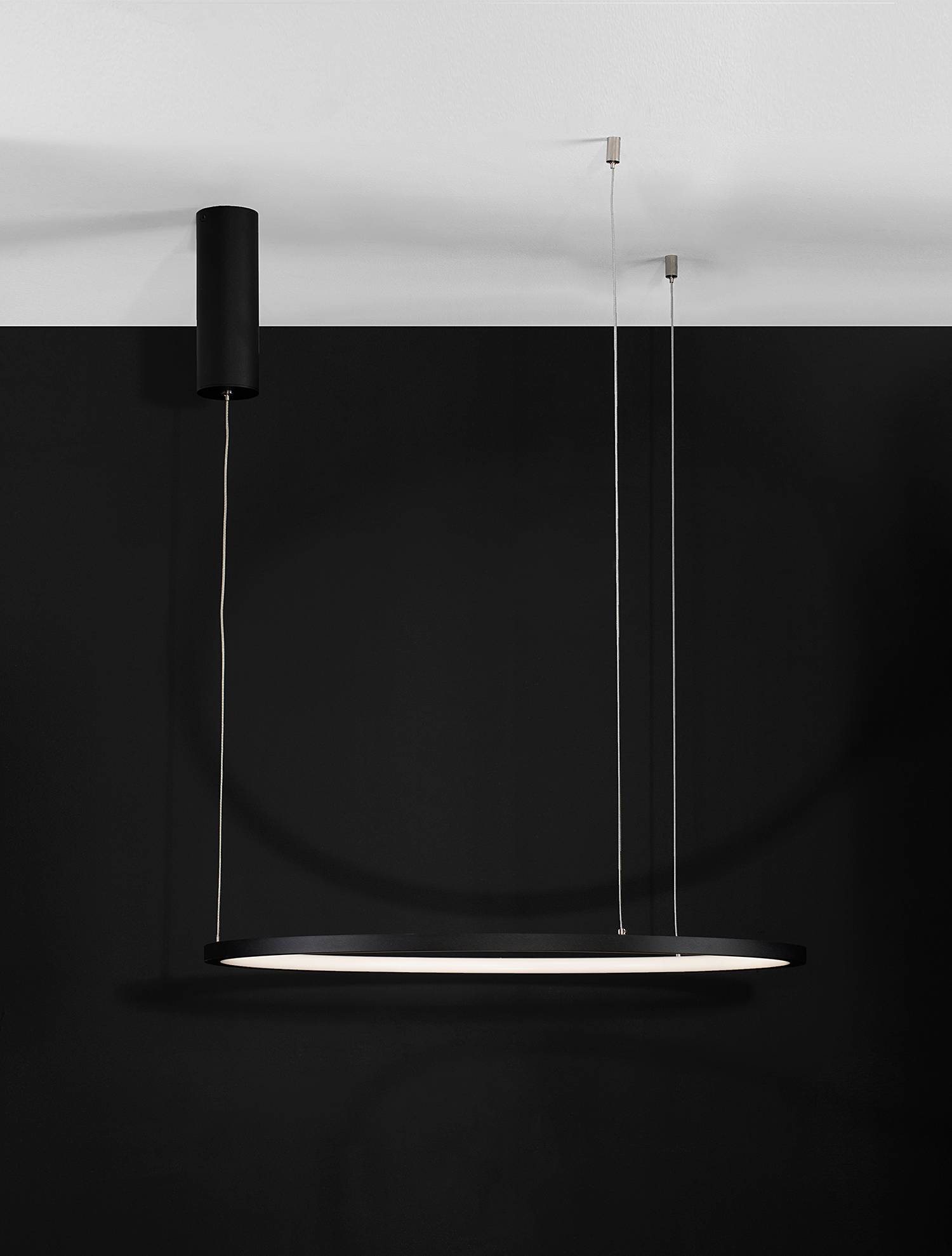 home24 Pendelleuchte Tarquin Ø 60cm Schwarz/Schwarz Kabel ABS, Fassung ABS, Baldachin Aluminium, Gehäuse Leuchte Aluminium Nicht austauschbare LEDs home24 Pendelleuchte Tarquin Ø 60cm Schwarz/Schwarz Kabel ABS, Fassung ABS, Baldachin Aluminium, Gehäuse Leuchte Aluminium Nicht austauschbare LEDs von home24
