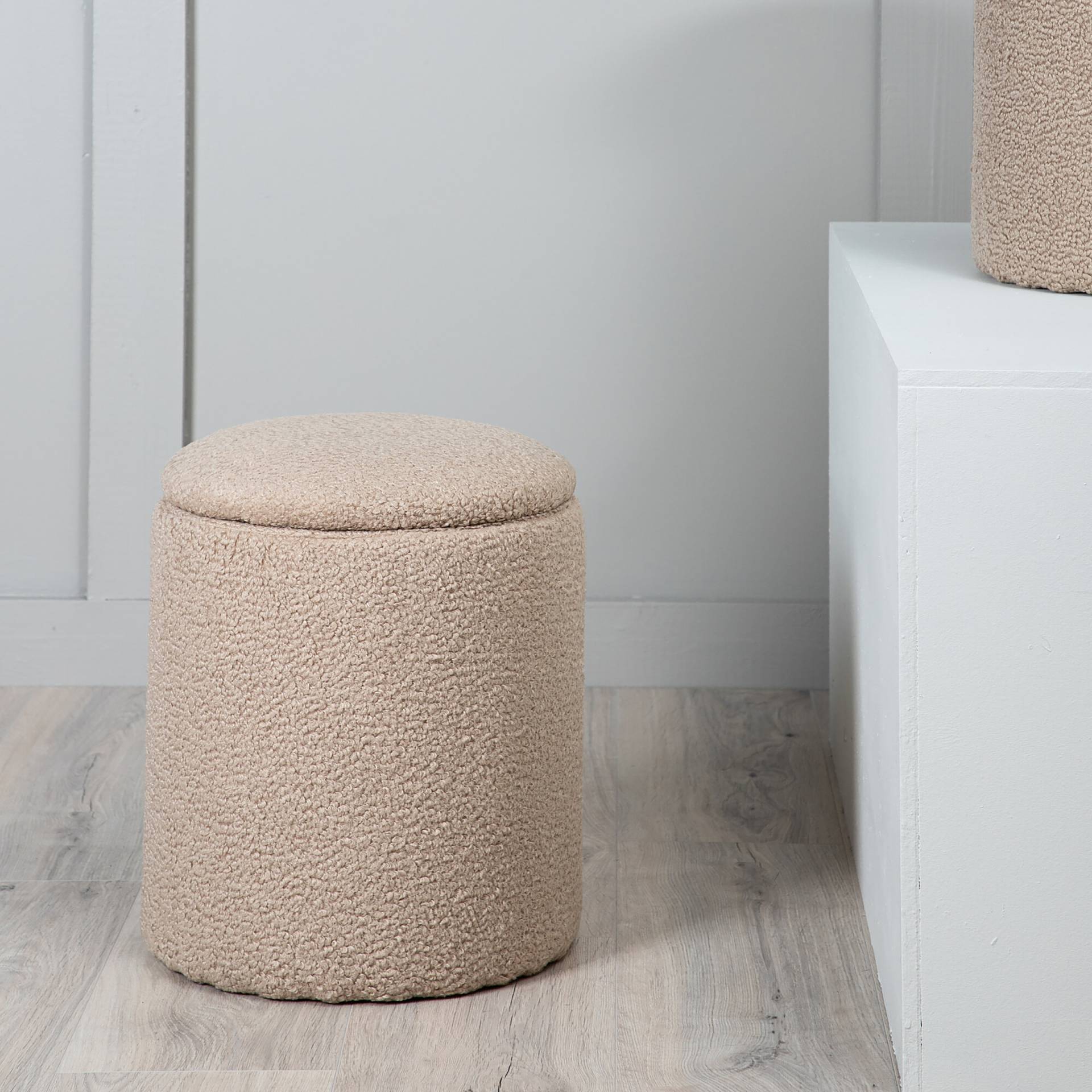 home24 Pouf Limpen Ø 32cm Beige/Beige Teddystoff home24 Pouf Limpen Ø 32cm Beige/Beige Teddystoff von home24
