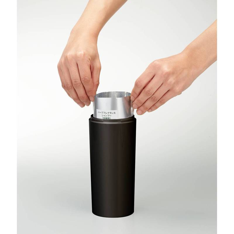 home24 Pumpspender ABS-Kunststoff Schwarz/Schwarz Ø 8cm von home24