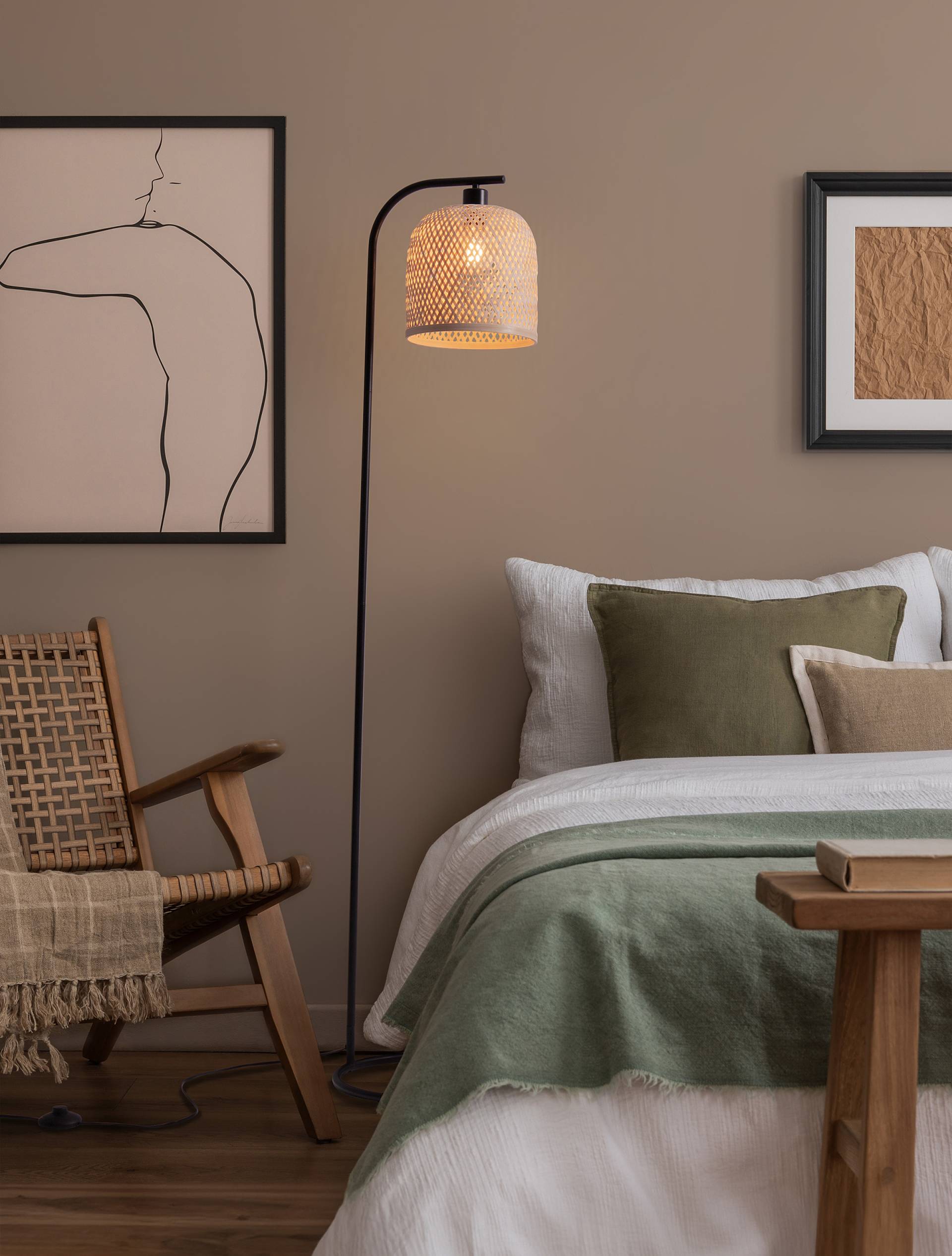 home24 Stehleuchte Intra Ø 23cm Braun/Braun Material: Metall, Naturfaser, Massivholz Metallart: Aluminium Naturfaserart: Pflanzenblatt Oberfläche home24 Stehleuchte Intra Ø 23cm Braun/Braun Material: Metall, Naturfaser, Massivholz Metallart: Aluminium Naturfaserart: Pflanzenblatt Oberfläche von home24