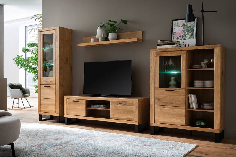 home24 TV-Lowboard - 169 cm Front: Massivholz Wildeiche, geölt Korpus: Spanplatte, foliert Rückwand: HDF Hochdichte Holzfaserplatte , foliert Braun von home24