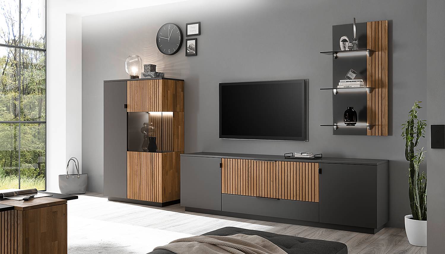 home24 TV-Lowboard Absetzung: Massivholz Eiche, geölt Front & Korpus: MDF Mitteldichte Holzfaserplatte , lackiert Braun/Grau/Grau 192 x 60 x 45cm home24 TV-Lowboard Absetzung: Massivholz Eiche, geölt Front & Korpus: MDF Mitteldichte Holzfaserplatte , lackiert Braun/Grau/Grau 192 x 60 x 45cm von home24