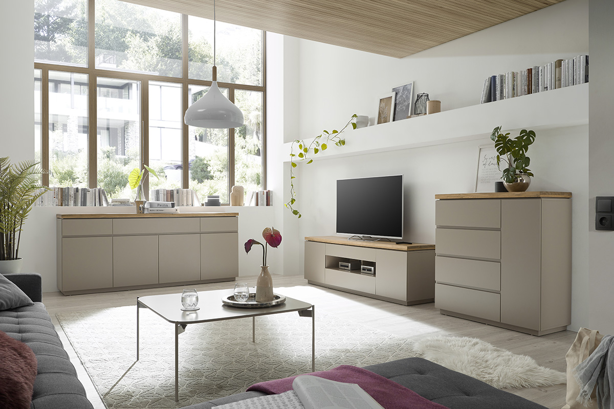 home24 TV-Lowboard Kaziba Deckplatte: Massivholz Akazie, lackiert Front & Korpus: Spanplatte, lackiert Grau 200cm home24 TV-Lowboard Kaziba Deckplatte: Massivholz Akazie, lackiert Front & Korpus: Spanplatte, lackiert Grau 200cm von home24