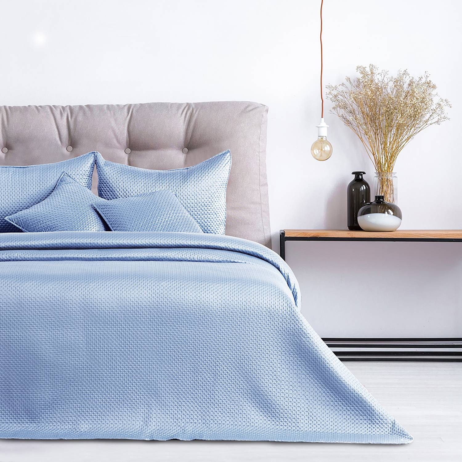 home24 Tagesdecke 240 x 260cm Grau/Lichtgrau Satin von home24