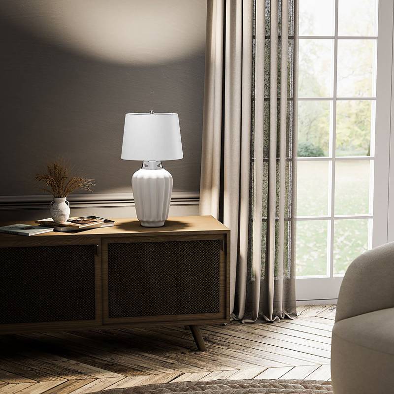 home24 Tischleuchte Bexley 30 x 56 x 30cm Weiß/Weiß/Silber Material: Keramik, Metall Metallart: Stahl Oberfläche Metall: Pulverbeschichtet Glühlampe von home24