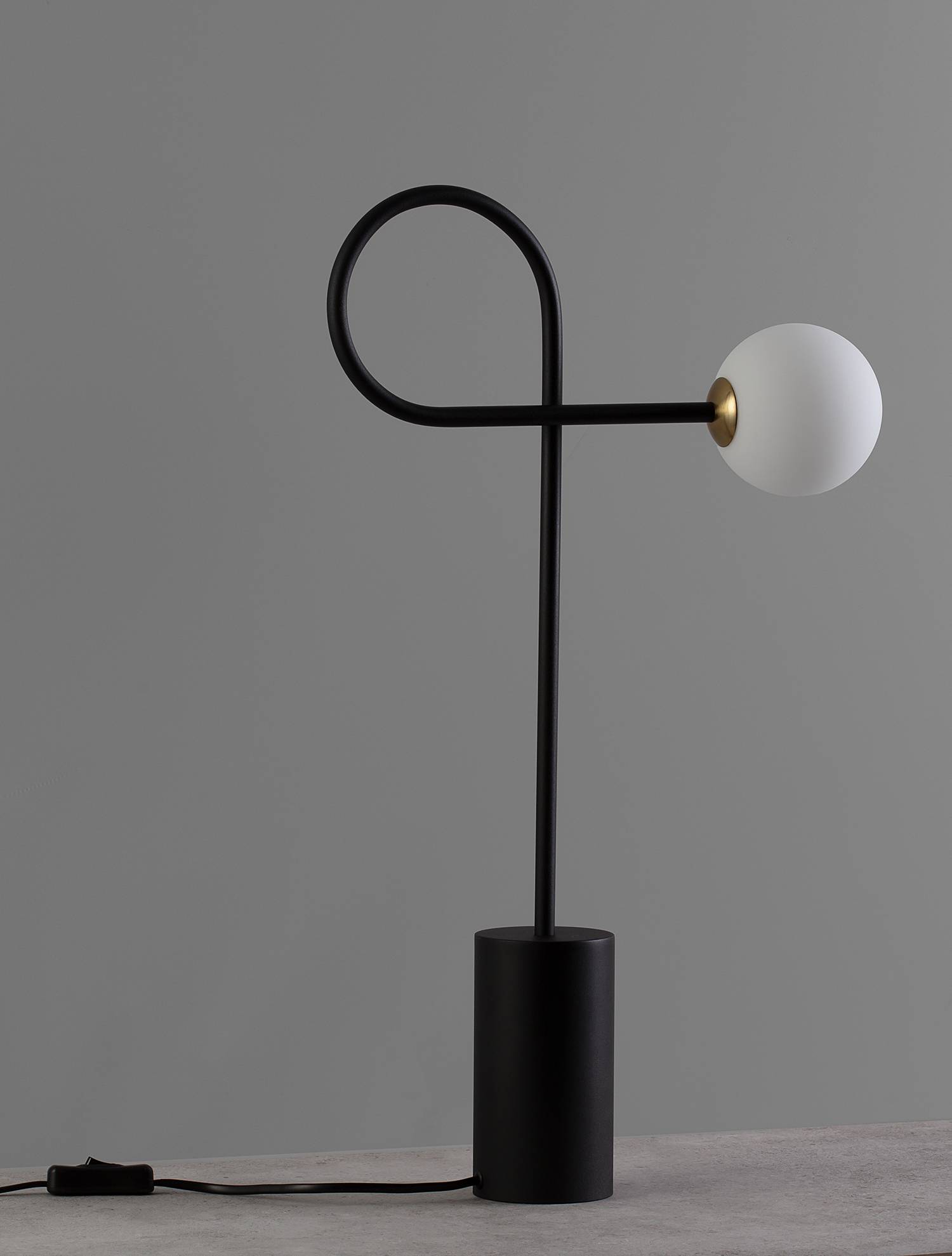 home24 Tischleuchte Dedalo Ø 10cm Schwarz/Schwarz Kabel ABS, Fassung ABS, Baldachin Aluminium, Gehäuse Leuchte Aluminium LED/Smart Home/Glühlampe G9 home24 Tischleuchte Dedalo Ø 10cm Schwarz/Schwarz Kabel ABS, Fassung ABS, Baldachin Aluminium, Gehäuse Leuchte Aluminium LED/Smart Home/Glühlampe G9 von home24