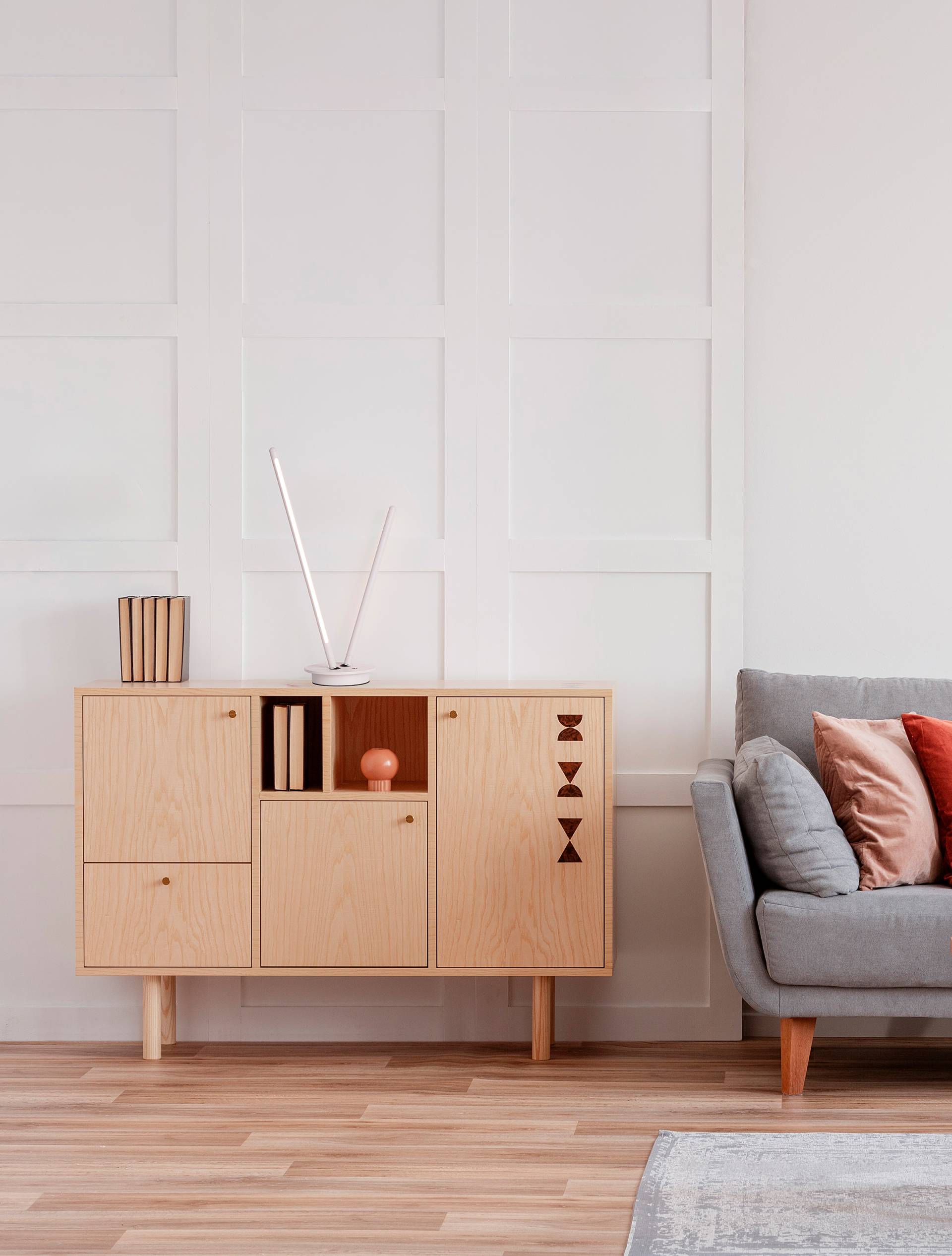 home24 Tischleuchte Intec Ø 15cm Weiß/Weiß Kunststoffart: Acrylglas Material: Metall, Kunststoff Metallart: Aluminium Oberfläche Metall: Lackiert von home24