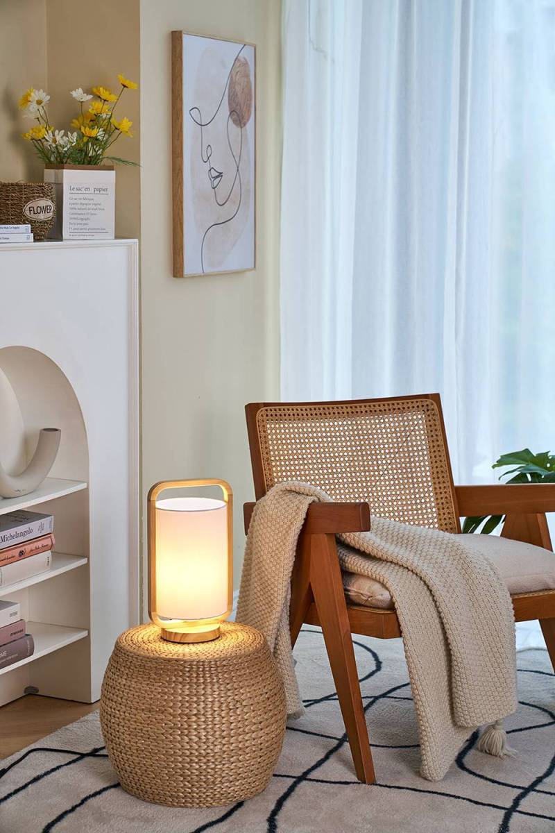 home24 Tischleuchte Woody Charm 18 x 32 x 15cm Weiß Mischgewebe E27 von home24
