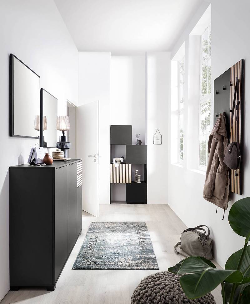 home24 Variabler Garderobenschrank Alexa 42 x 165 x 35cm Schwarz/Schwarz von home24