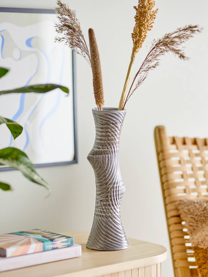 home24 Vase Raheem 34 x 11 x 11cm Grau home24 Vase Raheem 34 x 11 x 11cm Grau von home24