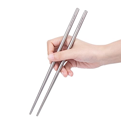 iBasingo Camping Faltbare Essstäbchen Titan Faltstäbchen 1 Paar Leichte Wiederverwendbare Essstäbchen 22,8 cm 2-teilige Essstäbchen Tragbare Utensilien Reisen Outdoor Camping Bürogeschirr Ti1007T von iBasingo