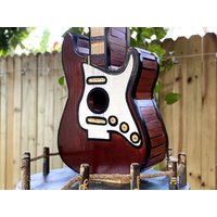 Eichhörnchen-Futterhaus Groß. Gitarre Gartendekor. Hinterhof Dekor. Eichhörnchen Picknicktisch von iDecor4you