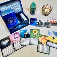 Es Ist Wieder Da Sternzeichen 108 Orakel Deck | Astrologie-Basierte Orakelkarten Mit Schlüsselwörtern 180 Karten 12 Farben + Bonus Timing & Einsicht von iN2ITOracle