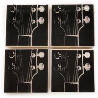 Gitarren Untersetzer Set | 4 Steinuntersetzer, Schwarz Und Weiß Musik Home Decor, Geschenk Für Musiker von iNKthePRINT