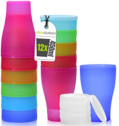 idea-station NEO Plastikbecher mit Deckel 12 x 450 ml - bunt - bruchsichere Partybecher aus Plastik oder Trinkbecher Kinder - perfekte Mehrwegbecher für Cocktails, Outdoor, Camping von idea-station