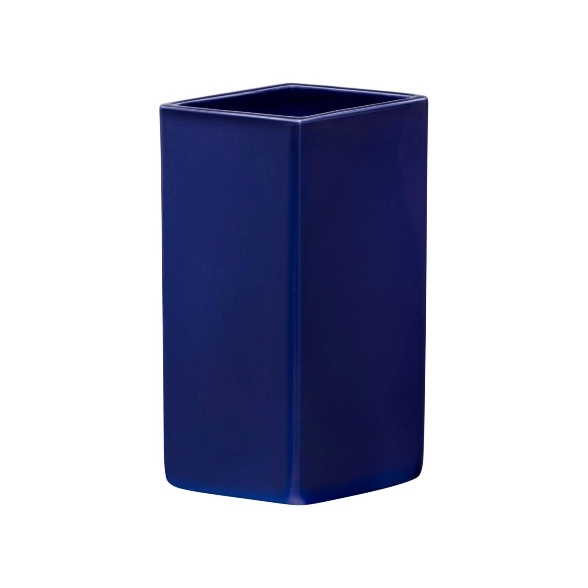 iittala - Ruutu Keramikvase 180mm - dunkelblau/rautenförmig/H 18cm/Handwäsche von iittala