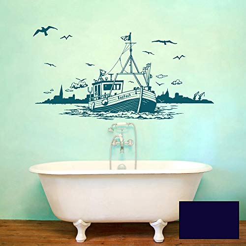 Wandtattoo Kutter Boot Schiff mit Skyline Stadt Rostock maritim Möwen Wasser Meer Wanddeko M2164 - ausgewählte Farbe: *dunkelblau* ausgewählte Größe: *M - 39cm hoch x 80cm breit* von ilka parey wandtattoo-welt