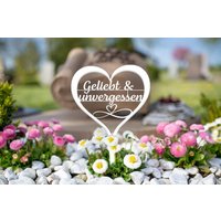 Grabstecker Grabschmuck Metall Weiß Pulverbeschichtet Friedhof Grabdeko Trauer Spruch Herz "Geliebt & Unvergessen" von illuminodesign