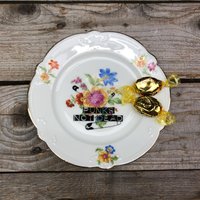 Punks Not Dead-Teller, Blümchen - & Goldrandporzellan Mit Siebdruckmotiven Verfeinert. Für Plätzchen, Snacks Und Als Deko Für Tisch Wand Punks Not Dead-Teller, Blümchen - & Goldrandporzellan Mit Siebdruckmotiven Verfeinert. Für Plätzchen, Snacks Und Als Deko Für Tisch Wand von iloika