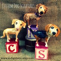 Personalisierte Hundeskulpturen Paper Clay Haustier-Denkmal - 3Er-Set Personalisierte Hundeskulpturen Paper Clay Haustier-Denkmal - 3Er-Set von indigotwin