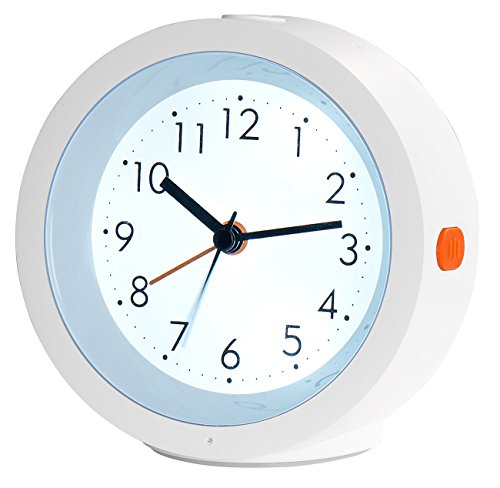 infactory Wecker leise: Analoger Quarz-Wecker, geräuschlos, Nachtlicht, Licht-Sensor, Akku (Reisewecker analog, absolut geräuschloser, LED Uhr mit Batteriebetrieb) von infactory