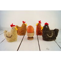 Gestricktes Hühnerei Kuschelig, Eierbecher, Eierbecherbezug, Strickhühner Kuschelig von ionaKnitwear