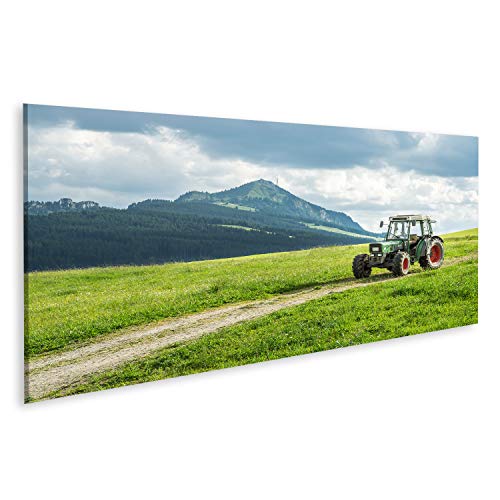 Bild Bilder auf Leinwand Alter Traktor auf der Wiese Schöner Bergblick in den Alpen Wandbild Poster Leinwandbild TML von islandburner,