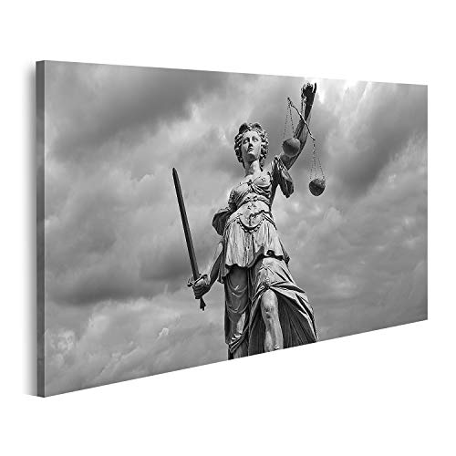 islandburner Leinwandbild Schwarz-Weiß-Statue der Göttin der Gerechtigkeit Justitia mit bewölktem Himmel Hinte Bilder Drucke x Wohnzimmer von islandburner