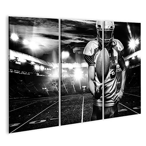 islandburner Bild auf Leinwand American Football Spieler Helm Mit Ball Im Stadion Schwarz Weiß Bilder Wandbilder Poster islandburner Bild auf Leinwand American Football Spieler Helm Mit Ball Im Stadion Schwarz Weiß Bilder Wandbilder Poster von islandburner