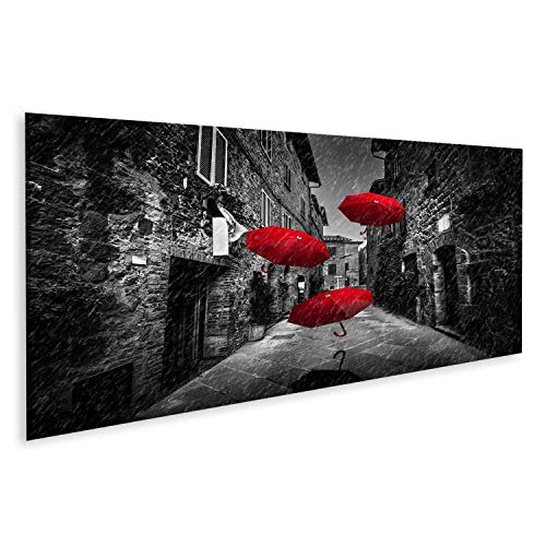 islandburner Bild auf Leinwand Regenschirme Fliegender Wind Regen Dunkle Straße Alte italienische Stadt Toskana Italien Regenschirme Schmal Schwarz Weiß Rot Wandbild Poster Kunstdruck Bilder von islandburner