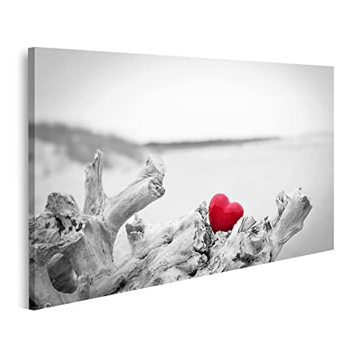 islandburner Bild auf Leinwand Rotes Herz In Einem Baumstamm Am Strand Romantische Symbol Der Liebe Valentinstag Schwarz Weiß Gegen Rot Wandbild Poster Kunstdruck Bilder von islandburner