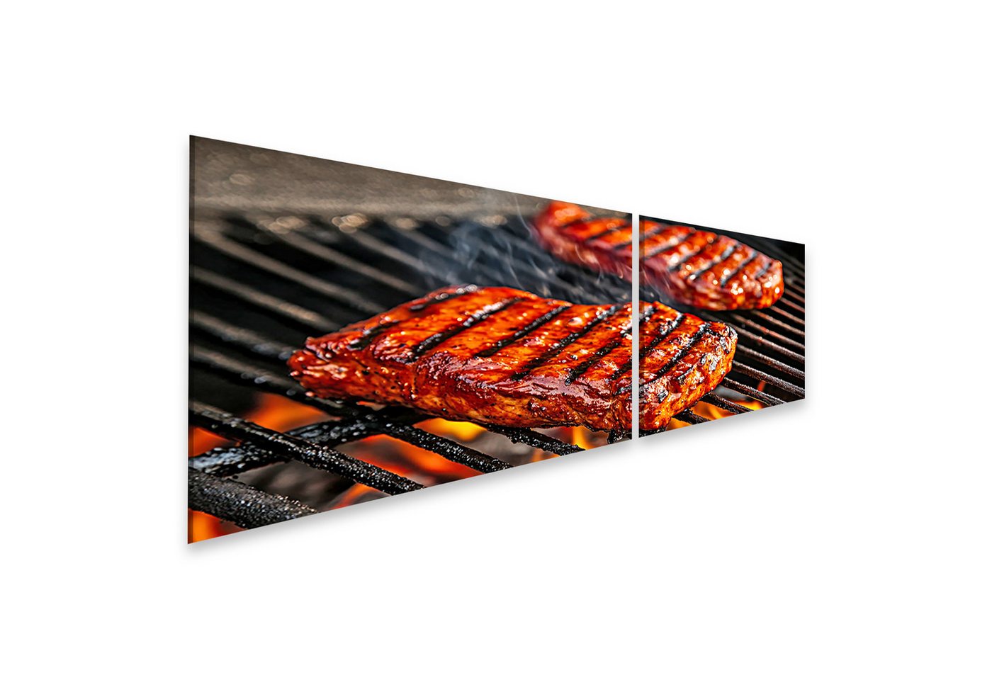 islandburner Leinwandbild, Saftige gegrillte Steaks auf dem Grill mit Flammen von islandburner
