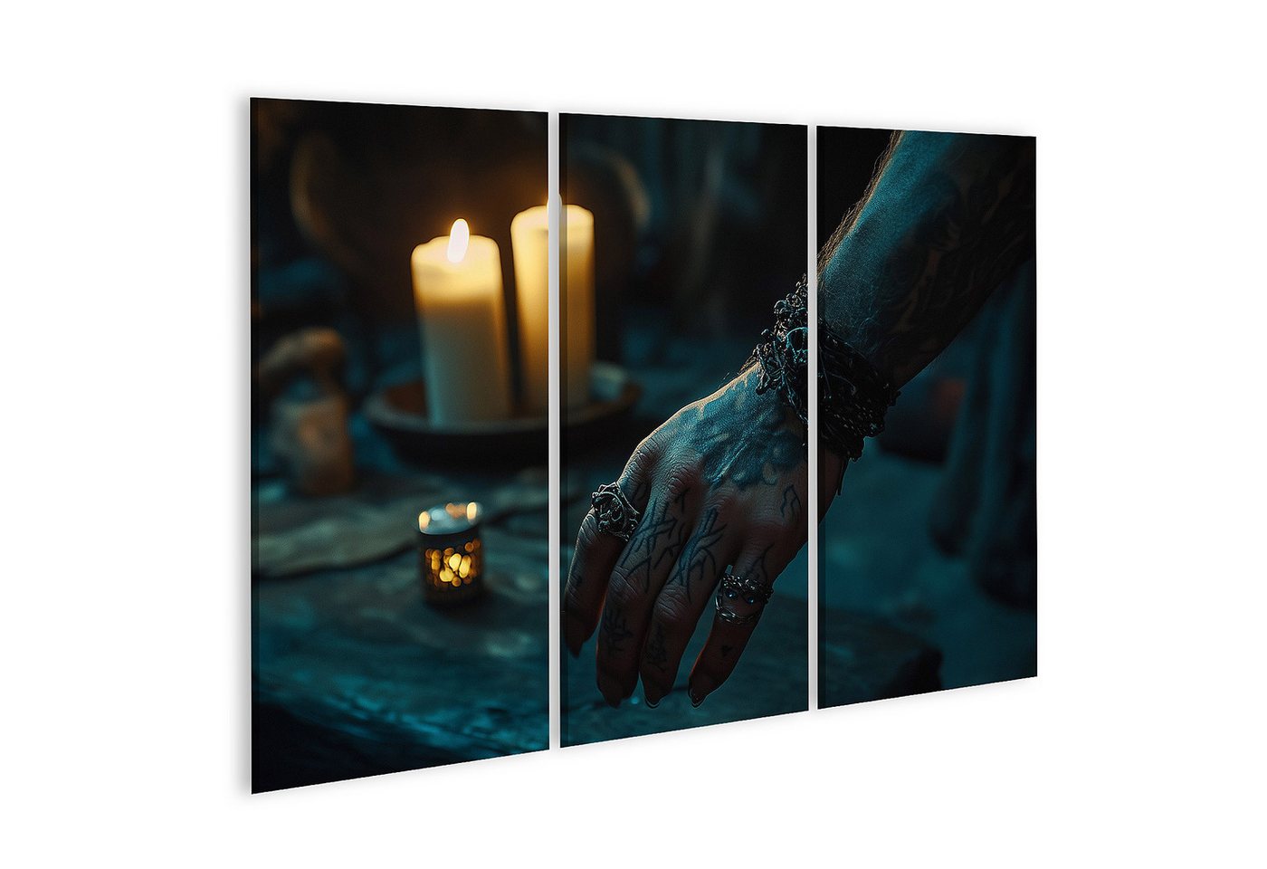 islandburner Leinwandbild, Tätowierte Hand mit Kerzen und Schmuck islandburner Leinwandbild, Tätowierte Hand mit Kerzen und Schmuck von islandburner
