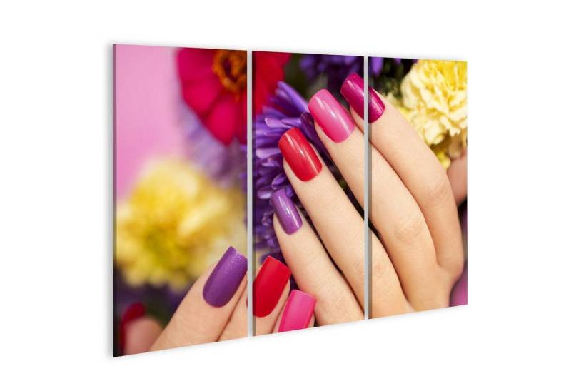 islandburner Leinwandbild Bild auf Leinwand Nageldesign Blumen Farbiger Lack Frau S Hand Wandbil von islandburner