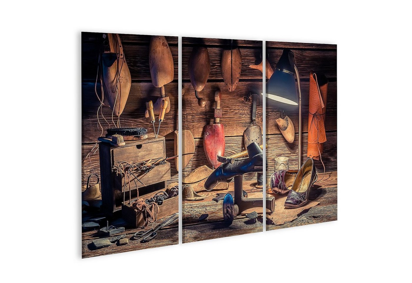 islandburner Leinwandbild Bild auf Leinwand Vintage Schuster Arbeitsplatz Mit Pinsel Und Schuhe von islandburner