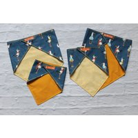 Bandana Hundehalstuch Motiv Möwe. Rückseite Gelb Kariert Oder Einfarbig Ockerfarben Nach Wahl. Verschiedene Größen von itsadog