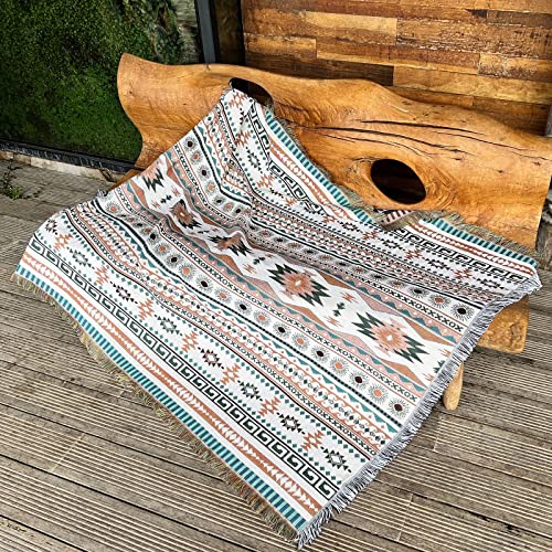 iyoimono Boho Decke Sofaüberwurfdecke 130x160cm, Geometrisch Wohndecke Strick Quaste Kuscheldecke Sofadecke Couch Decken Picknick Camping Decken Für Bett Couch Und Sessel Tische von iyoimono